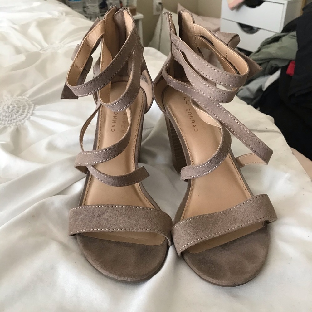 LC Lauren Conrad Beige Block Heels, Size 8, Fun!